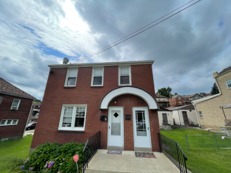 Primary Photo - 1228 Brookline Blvd
