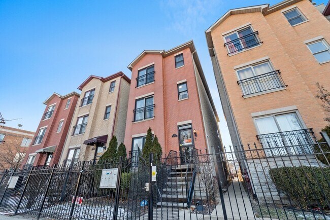 Foto del edificio - 5852 S Prairie Ave