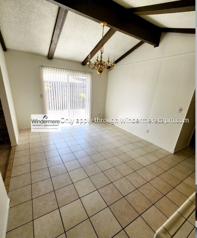 Foto del edificio - 6615-6615 Gold Run Ave