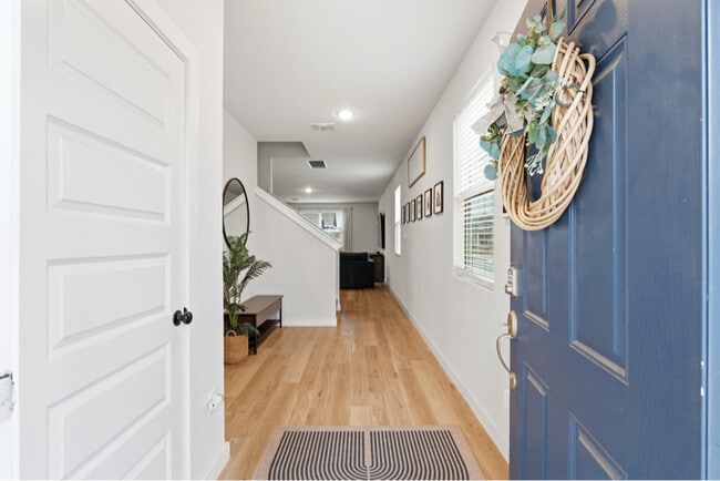 Building Photo - 3523 Rancho Grande