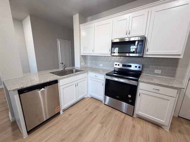 Building Photo - 464 Restoration Rd