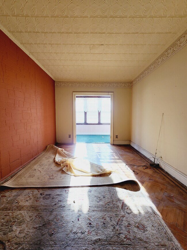 159 W 57th Apt 2 - 161 W 57th St