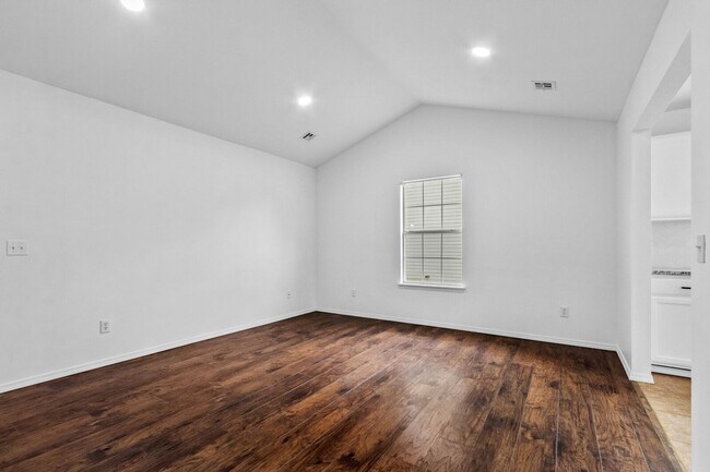 Foto del edificio - 3 Bedroom 2 Bathroom home in Bentonville