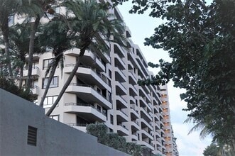 Building Photo - 251 Crandon Blvd