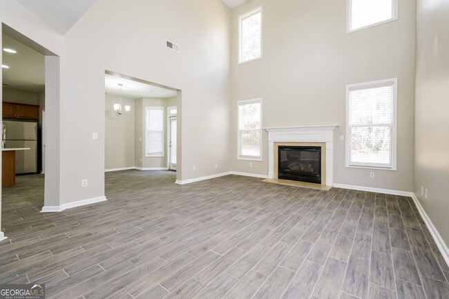 Building Photo - 3055 Highgreen Trail