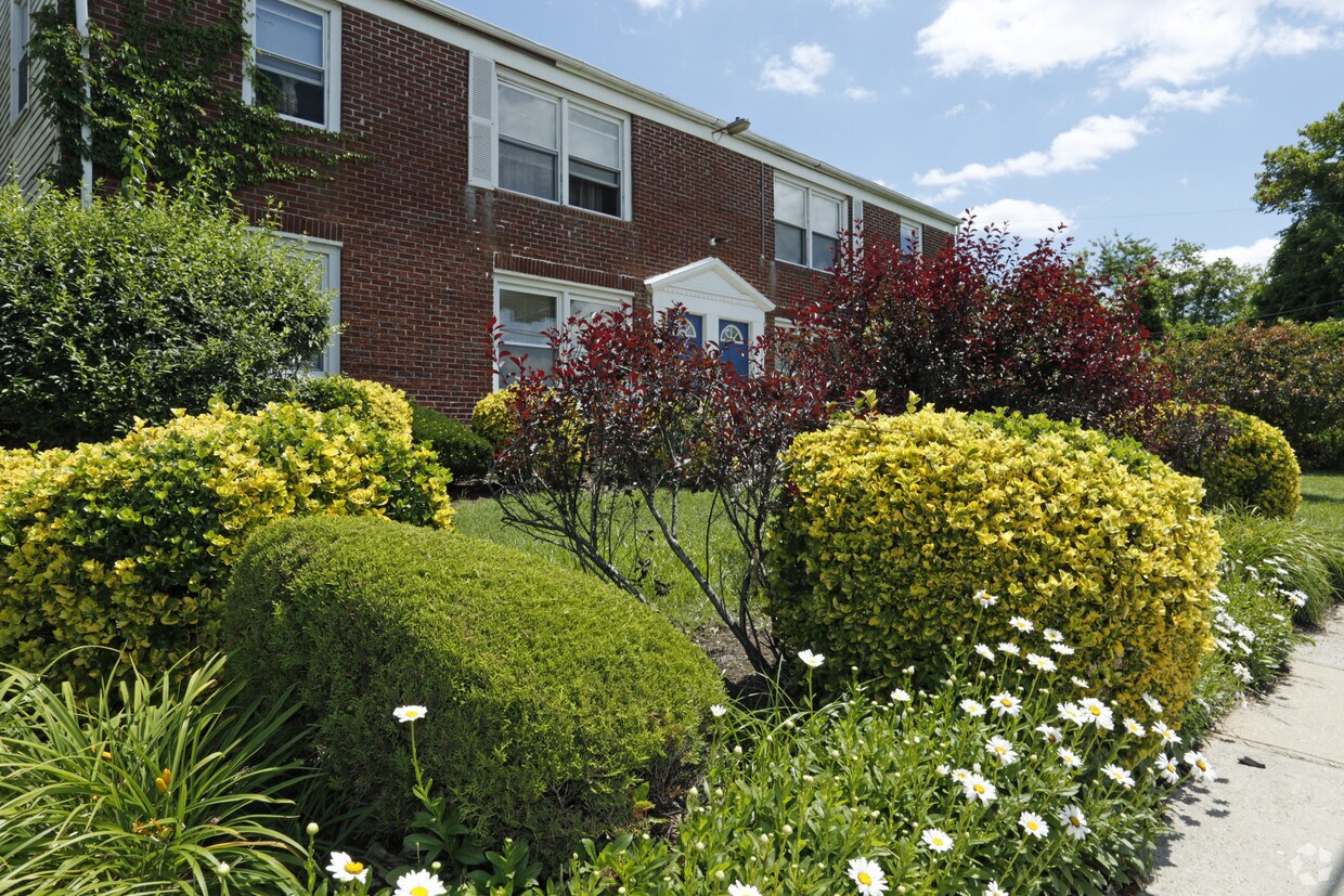 Marina Del Rey Apartments in Pleasantville, NJ
