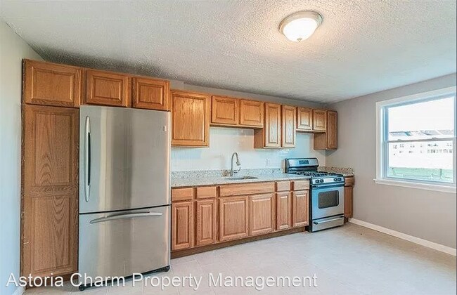 Building Photo - 3 br, 1 bath House - 4015 Saint Augustine Ln