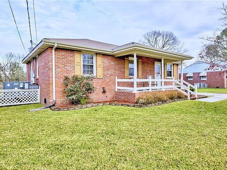 Primary Photo - 1126 Woodland Terrace Dr