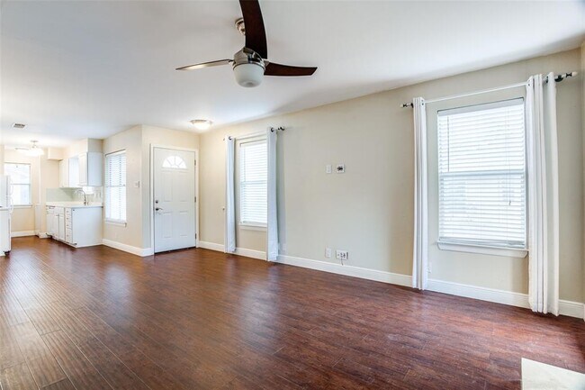 Building Photo - 4902 Duval Rd