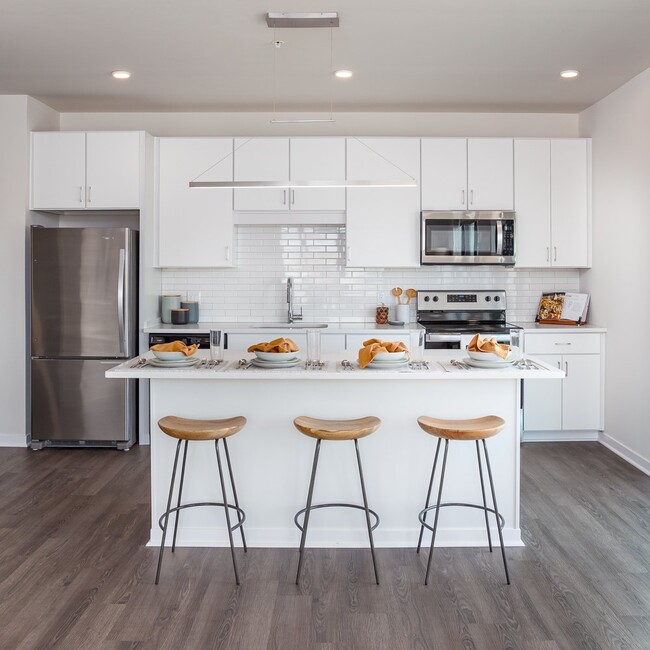 Westley on Broadway Apartments 4111 Broadway Kansas City, MO