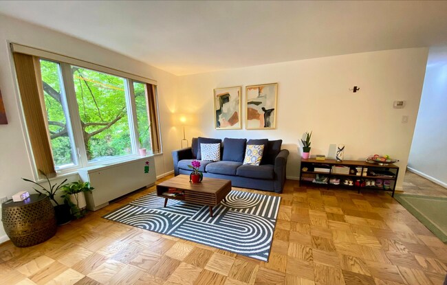 Foto del edificio - 2400 41st St NW
