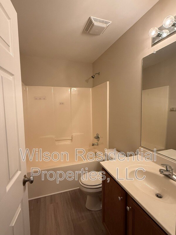 Foto del edificio - 5816 Huckleberry Ct