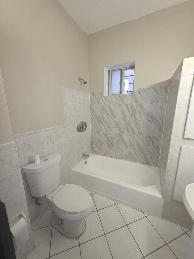 Foto del edificio - 325 S 7th St