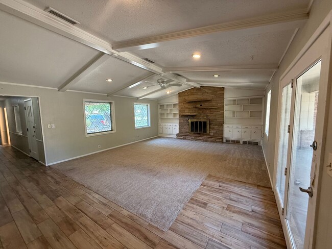 Building Photo - 3018 68th St