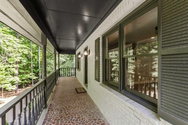 Building Photo - 120 Shoal Creek Rd