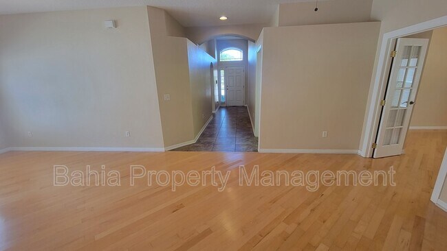 Building Photo - 9841 Jasmine Brook Cir