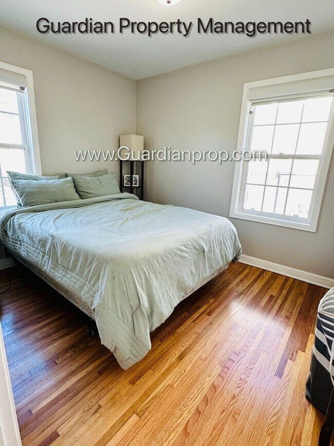 Foto del edificio - 2748 Vernon Ave S