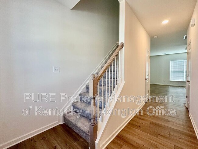 Foto del edificio - 852 Halford Pl