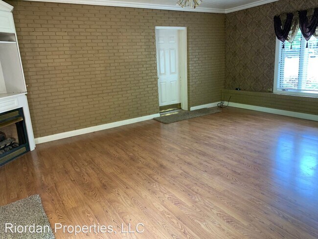 Building Photo - 2 br, 2 bath House - 10503 Hillview Drive