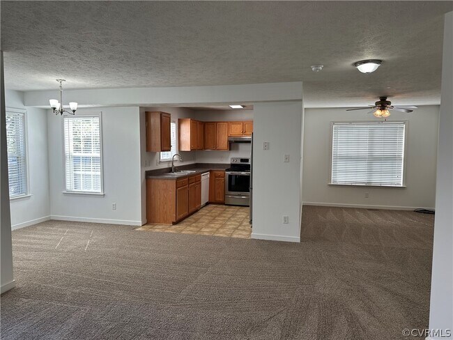 Building Photo - 3019 Greenway Ave