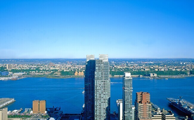 Foto del edificio - 450 W 42nd St