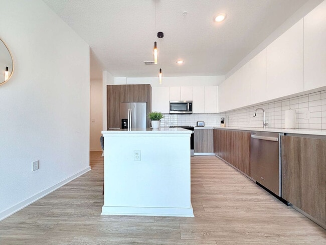 Foto del edificio - 12122 54th Dr E