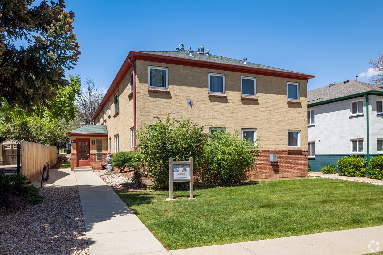 Primary Photo - 955 16th St