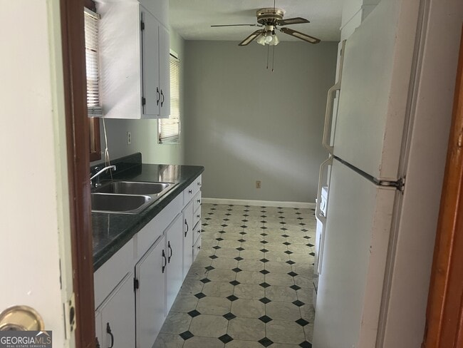 Building Photo - 1314 Greenbriar Dr