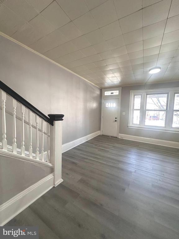 Foto del edificio - 491 W Hanover St