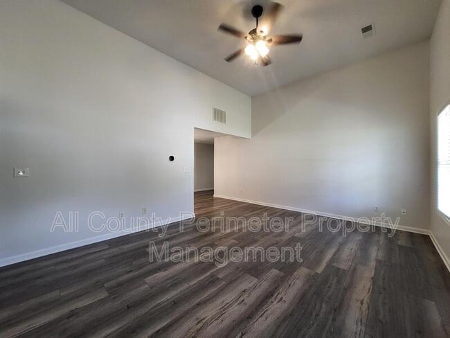 Building Photo - 41 Olde Town Way