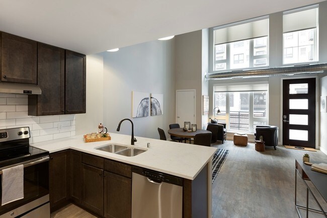 Building Photo - 55401 Hennepin Ave