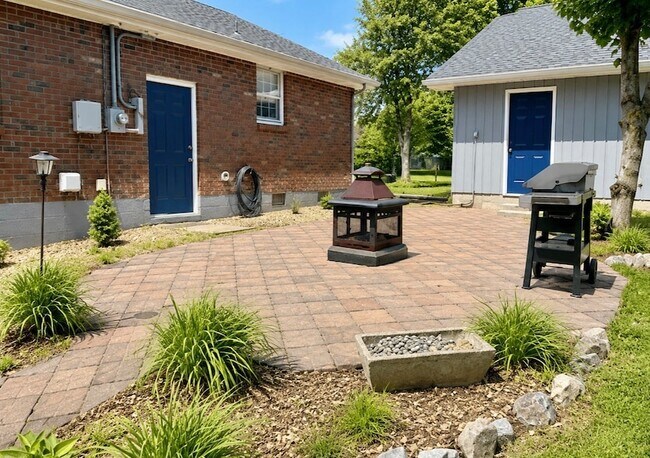 Foto del edificio - 3103 Spring Creek Ct