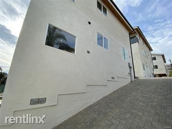 Building Photo - 4 br, 4 bath Townhome - 1031 3/4 N Cumming...