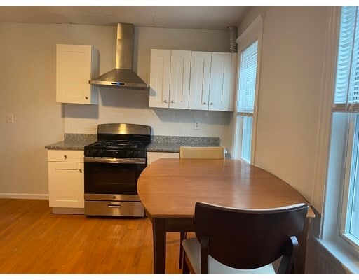 Primary Photo - 416 Trapelo Rd