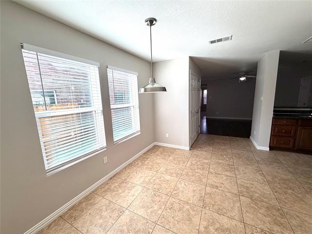 Building Photo - 2337 Bloomfield Dr