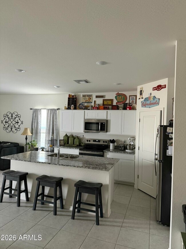 Building Photo - 24106 W Pecan Rd