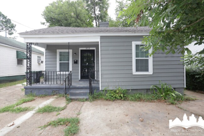 Building Photo - 2712 Select Ave