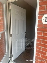 Building Photo - 1705 N Lynn St