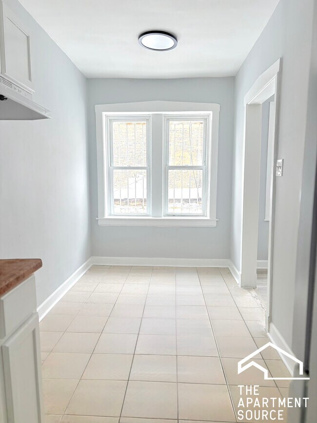 Foto del edificio - 6226 S Western Ave