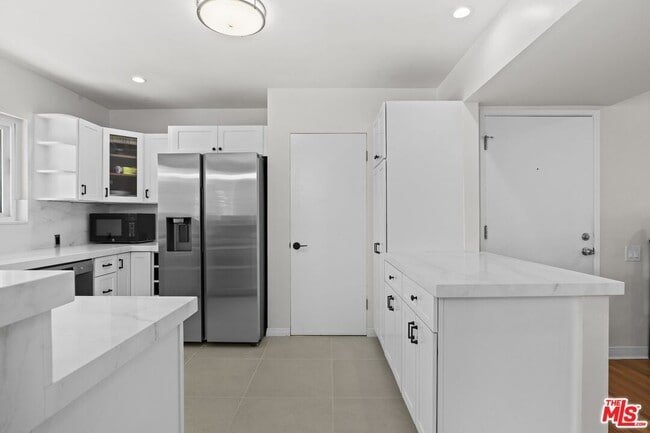 Foto del edificio - 3200 S Sepulveda Blvd