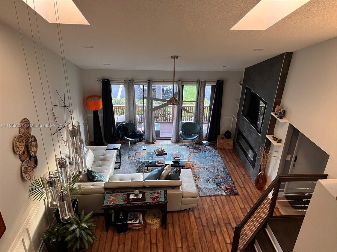 474 SE 11th Terrace, Dania Beach, FL 33004 Townhome Rentals in Dania