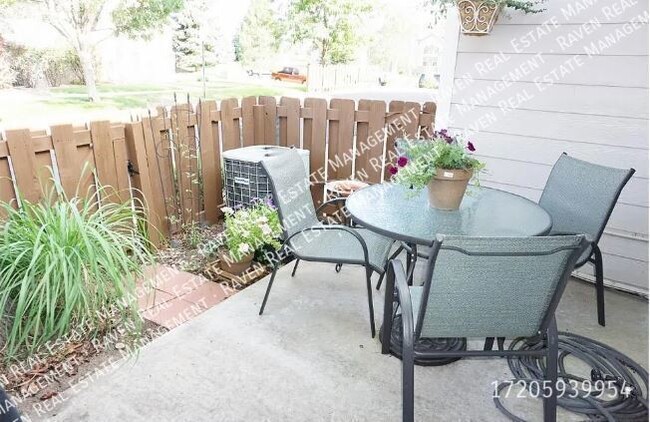 Building Photo - Beautifully Updated Townhome with Attached...