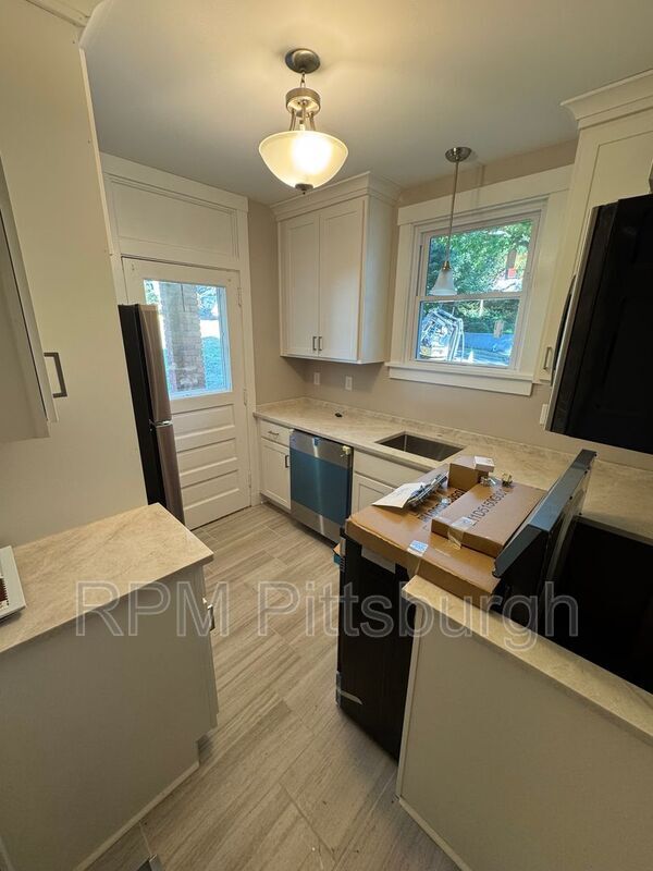 Foto del edificio - 107 N Meadowcroft Ave
