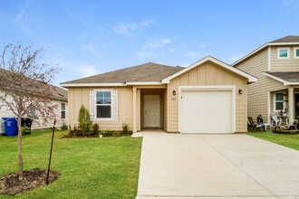 Building Photo - 819 Retama Pass