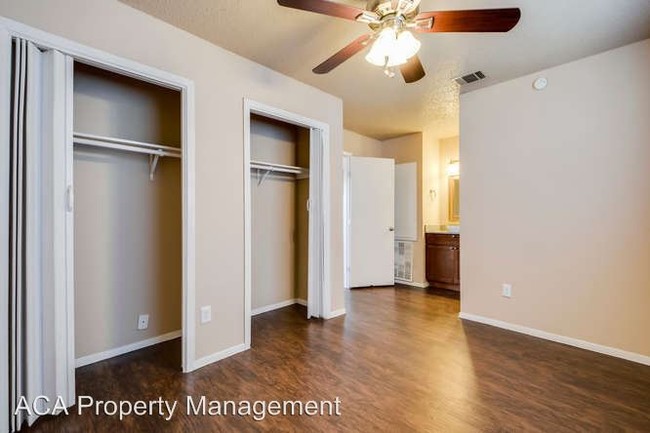 Foto del edificio - 9133 Northgate Blvd