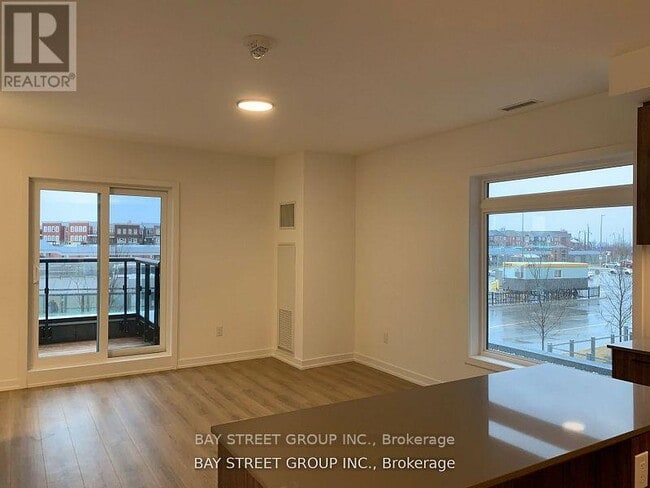 Building Photo - 30 Lagerfeld Dr