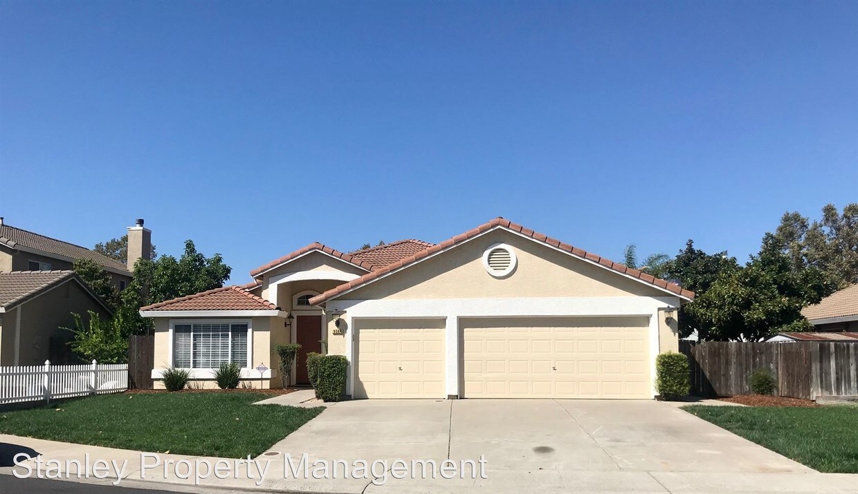 Primary Photo - 4 br, 2 bath House - 9064 New Classic Court