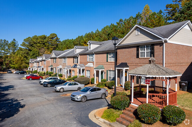 Foto del edificio - Stonecrest Townhomes