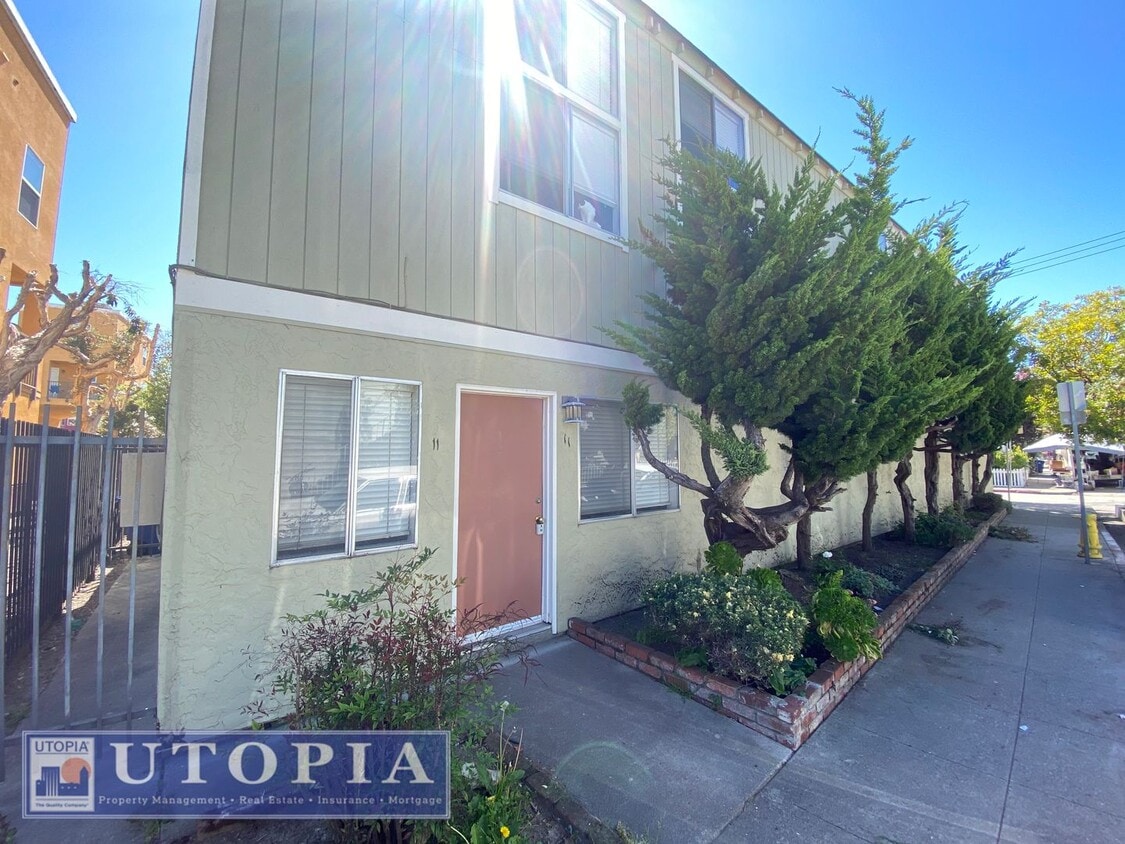 Primary Photo - Ground Floor Studio, Near Boardwalk and Ma...