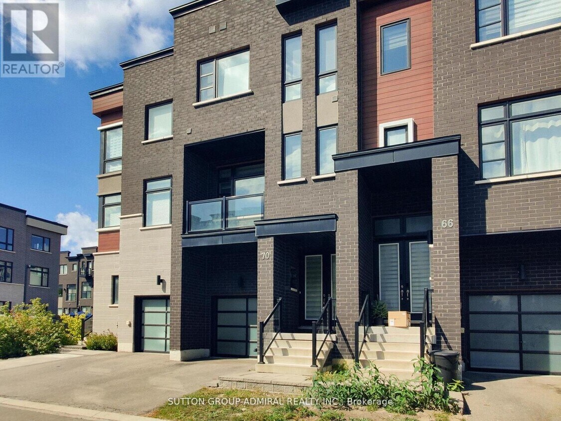 Photo principale - 70 Laskin Dr